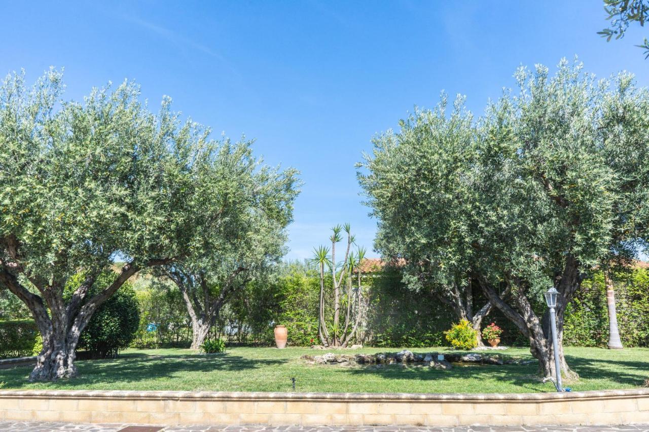 مبيت وإفطار لا كاستيلا Relais Ruggiero المظهر الخارجي الصورة