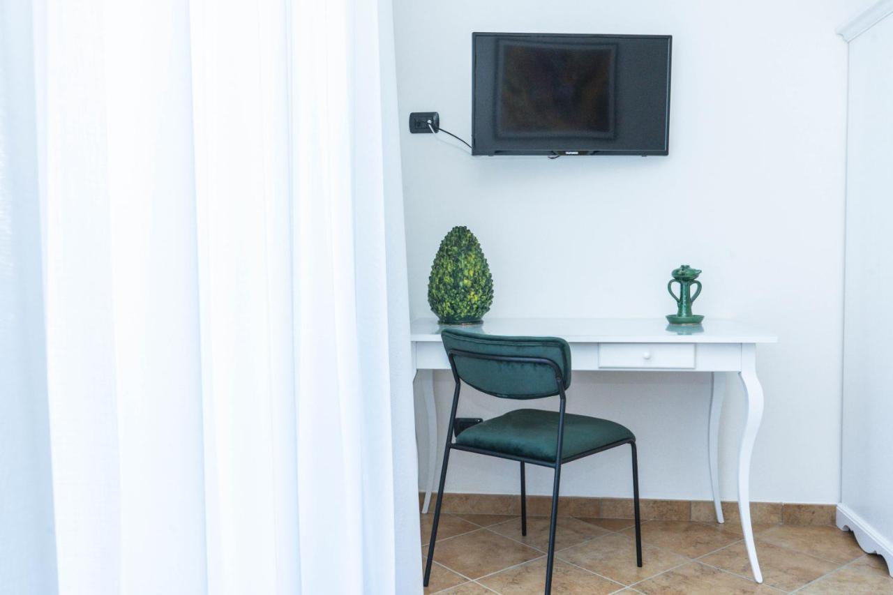 مبيت وإفطار لا كاستيلا Relais Ruggiero المظهر الخارجي الصورة