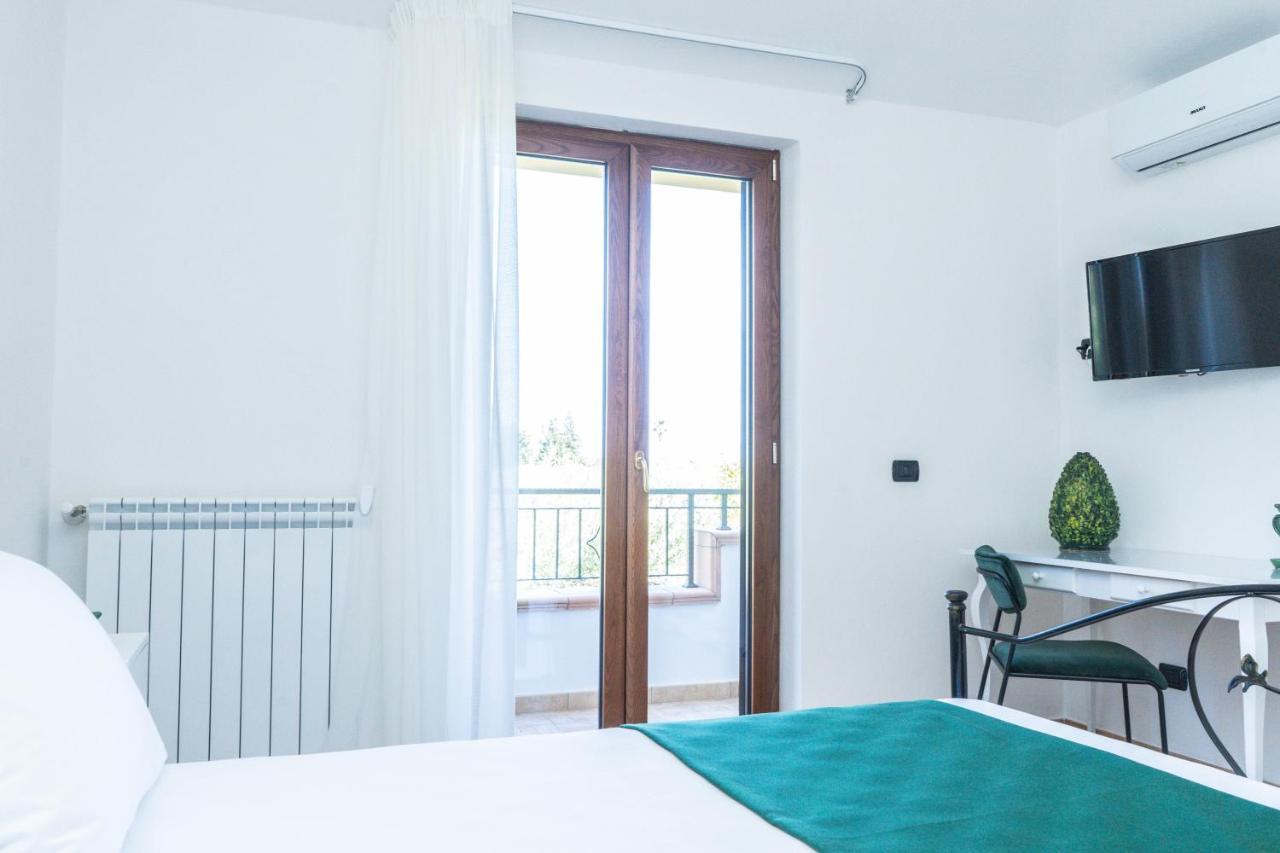 مبيت وإفطار لا كاستيلا Relais Ruggiero المظهر الخارجي الصورة